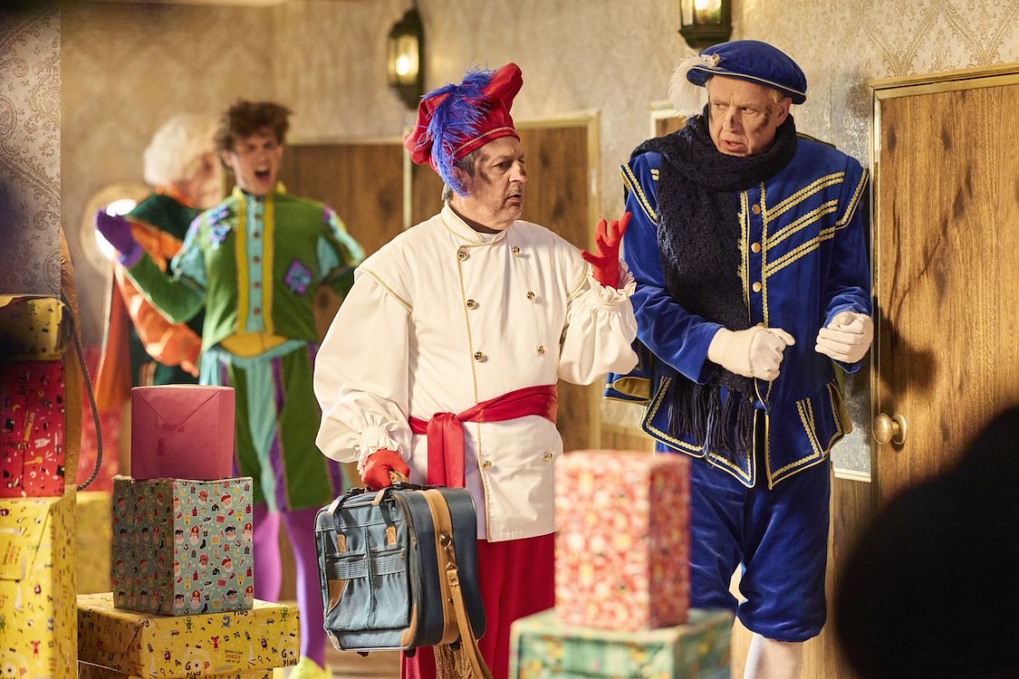 De Grote Sinterklaasfilm en de vliegende pieten