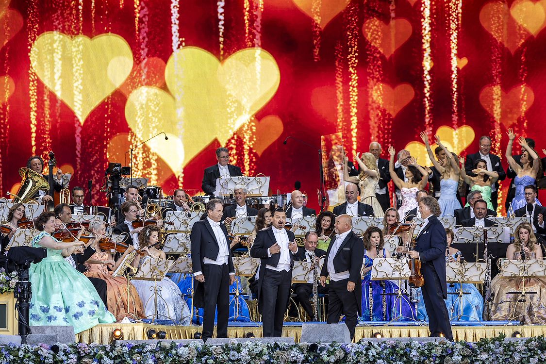 André Rieu’s 2025 Maastricht Concert: Waltz the Night Away!