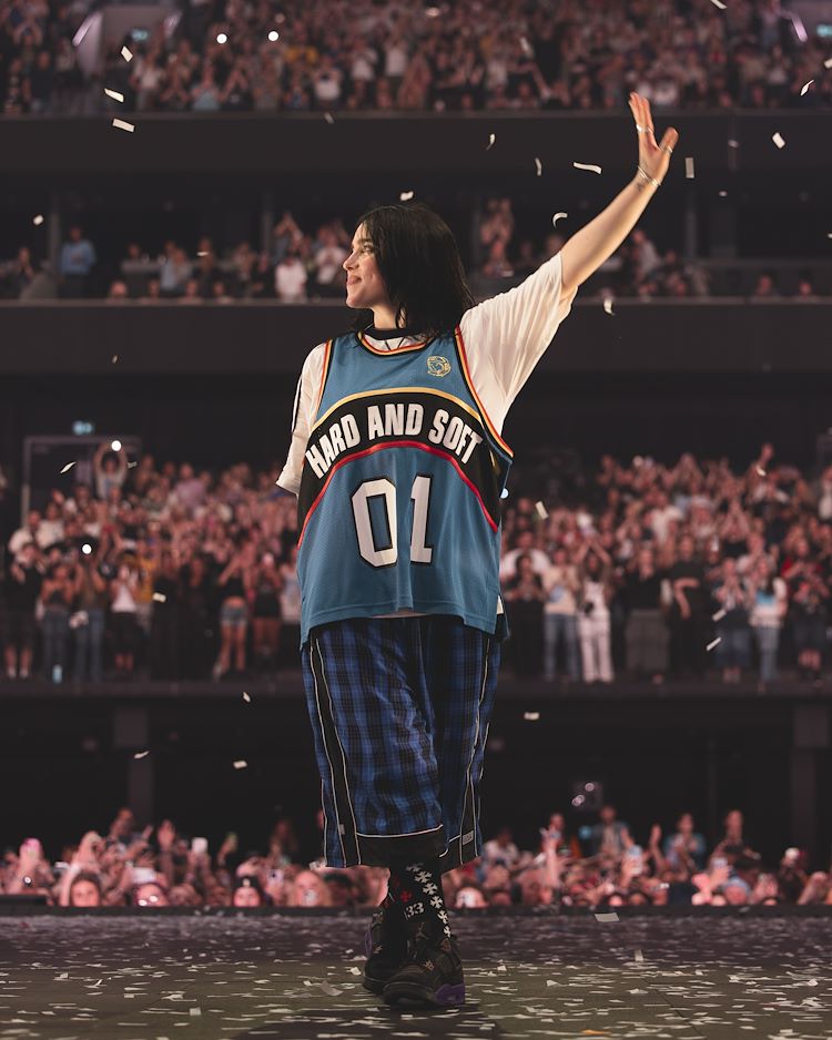 Billie Eilish - Hit Me Hard And Soft: The Tour (3D OV)
